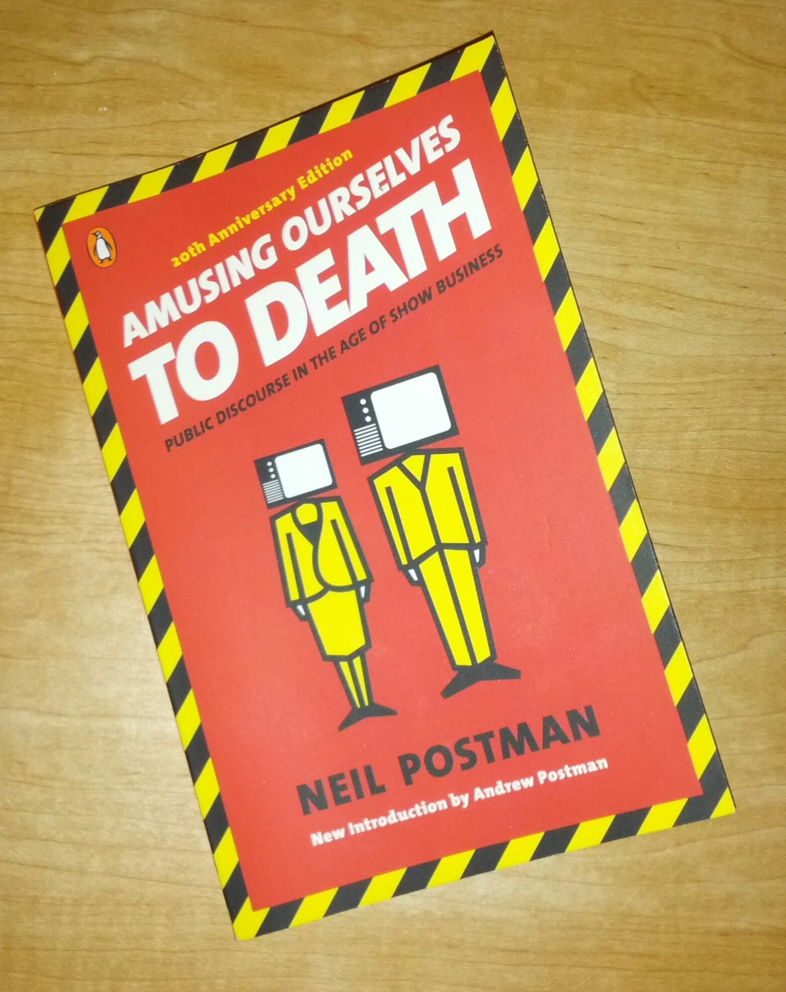 Book - Amusing Ourselves to Death