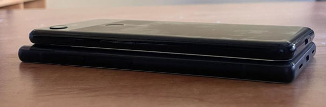 Side view to compare the thickness of the Pixel 3 and Pixel 6a