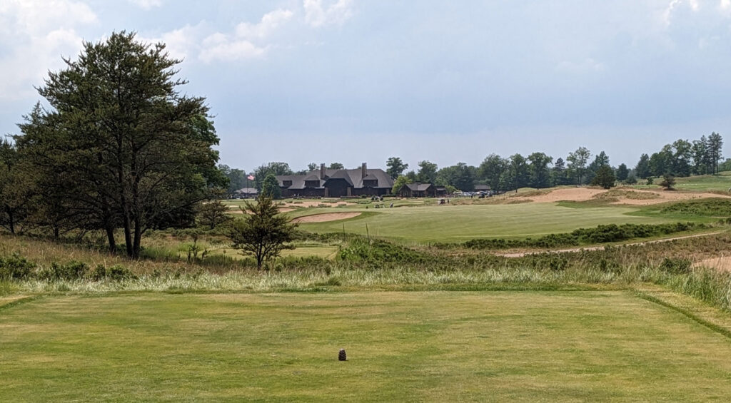 The 18th tee at Forest Dunes